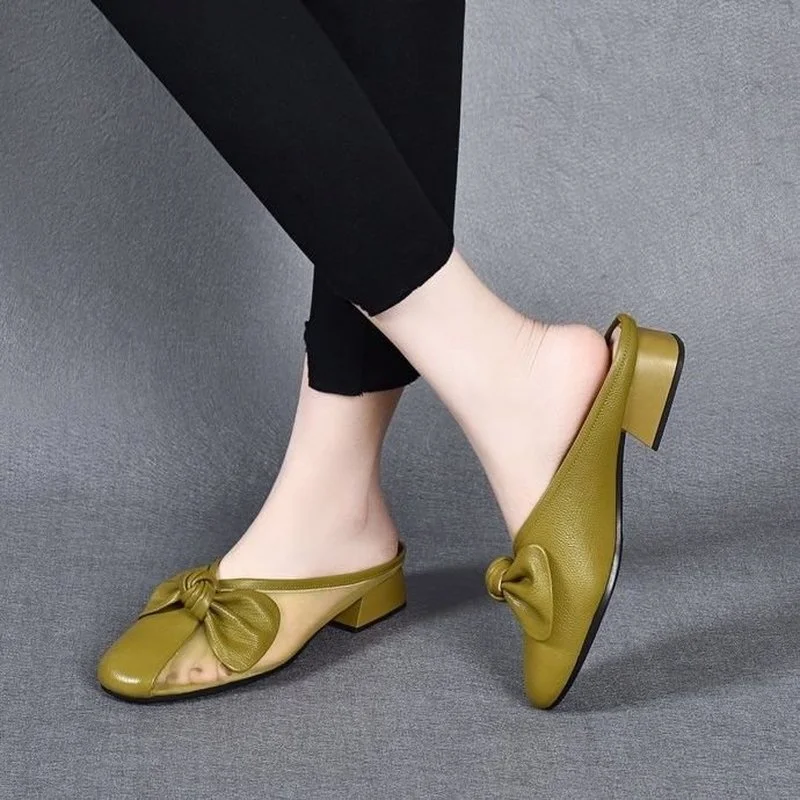 Baotou yarı römork kadın yeni düşük topuklu sandalet bahar yumuşak deri dört mevsim yarı terlik kadın sandalet Muller ayakkabı Görüntü 0